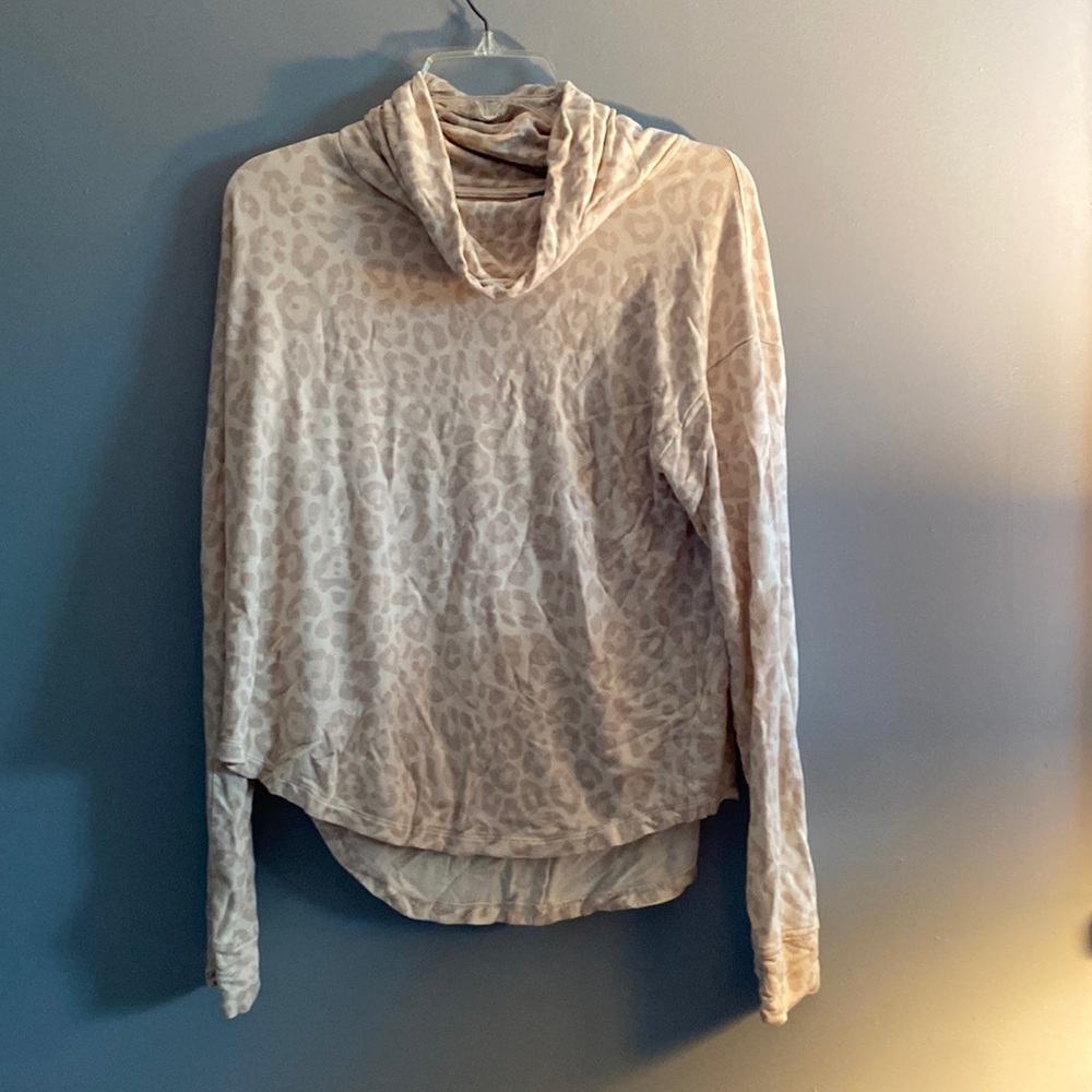 Splendid cowl neck. Viscose, size M